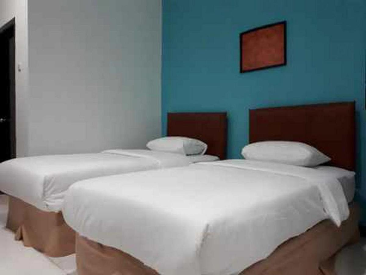 Reddoorz At Hotel Rumberpon סורונג מראה חיצוני תמונה