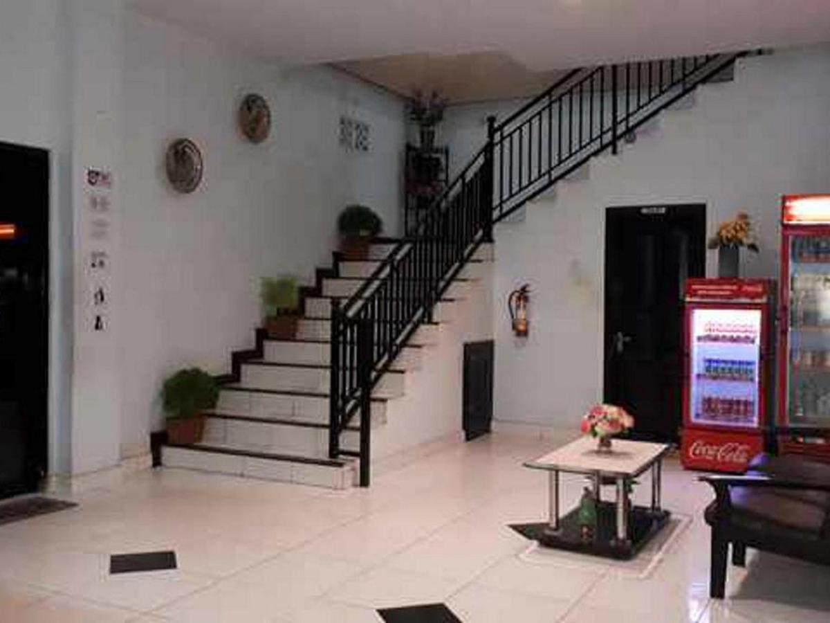 Reddoorz At Hotel Rumberpon סורונג מראה חיצוני תמונה